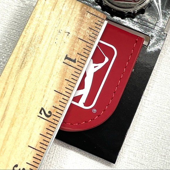 PGA Tour Golf Metallic Pocket Clip With Ball Marker Tango Red New - Picture 11 of 16